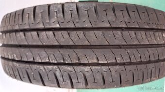 Michelin Agilis 215/65/16 C - 3