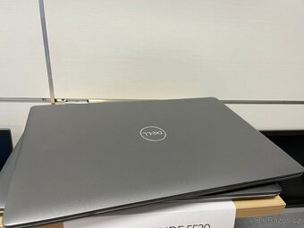 ✨Dell Latitude 5520✨ - 3