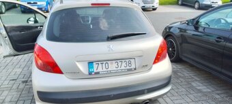 Peugeot 207 TDI - 3