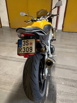 Aprilia Tuono V4 - 3
