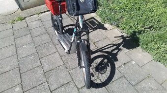 Elektrická koloběžka Perut City - 3