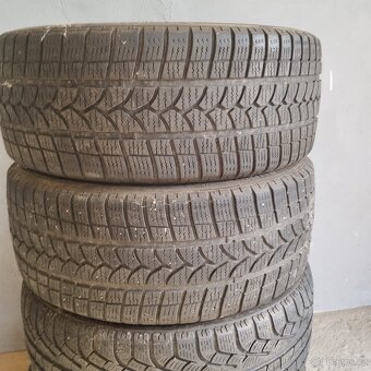 Zimní pneumatiky 235/45/18 - 3