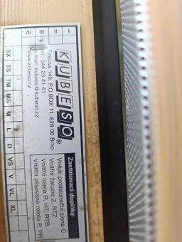 Střešní okno kyvné- 78x135 KUBESO - použité 3ks - 3
