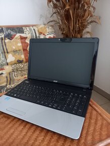 Acer TravelMate P253 - 3