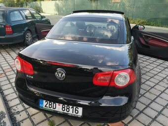 Kabriolet VW EOS 2.0 FSI cabrio 110 kW benzín. Nová STK - 3