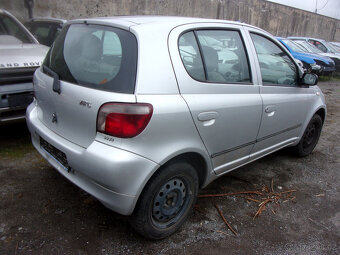 Toyota Yaris - 3