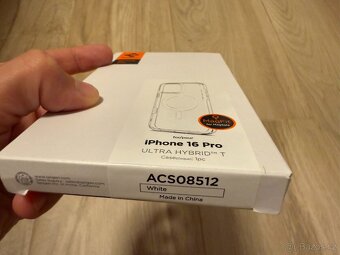 Spigen Ultra Hybrid T MagSafe White pro iPhone 16 Pro - 3