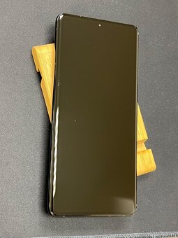 Samsung Galaxy S21 Ultra 256GB Černý - 3