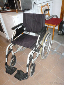 invalidní vozík stav velmi dobrý za 2000kč - 3