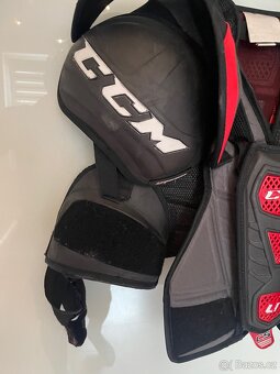 CCM hokejové ramena, vesta L - 3