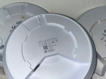 Ubiquiti UniFi 6+ - 3