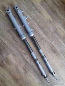 Yamaha XS 650 1100 400 Yamaha RD 250 350 - díly - 3