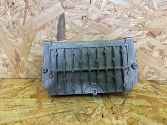 ZESILOVAČ AUDI A5 8T 8T0035462 - 3
