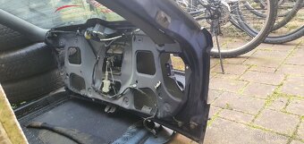 5./kufrove dveře seat leon 1m - 3