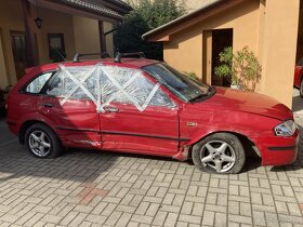 Mazda 323f 1.5 Díly, rok 2000, 125k najeto - 3