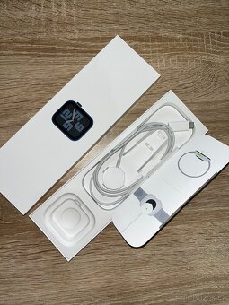 Apple Watch SE 2023 40 mm - 99% baterie, záruka - 3