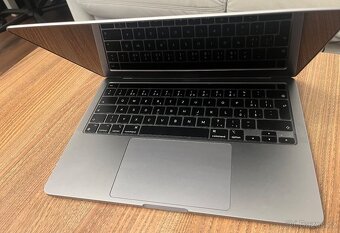 MacBook PRO 13,3 | M2 | 8 GB | 256 GB - 3