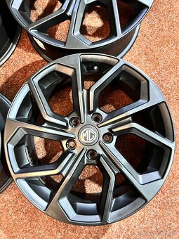 5x112 R17 MG ZS EV - originál hliníkové disky - 3