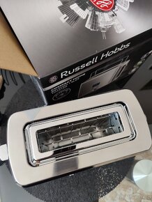 Topinkovač Russell Hobbs 24200

 - 3