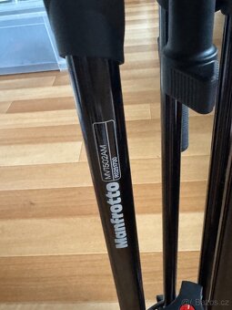 MANFROTTO 502 set s fluidní hlavou MANFROTTO MVH500AH - 3