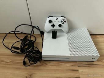 Xbox one s 500GB+ ovladač - 3