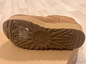 Boty UGG Classic ultra s platformou - 3