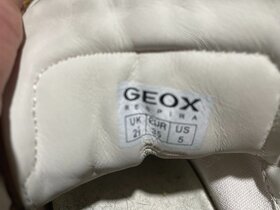 Kožené tenisky boty značky GEOX pro slečny velikost 35 - 3