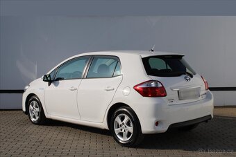 Toyota Auris 1.8i HYBRID AUTOMAT ČR (2012) - 3