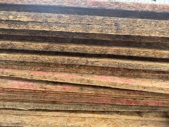 OSB desky + střešní latě 80 000 Kč materiálu za zlomek ceny - 3