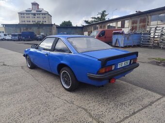 Opel Manta B, rok 1979, plně funkční a pojízdné - 3