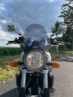 Suzuki GSX 1400 - 3