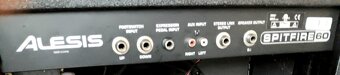 Alesis kytarové kombo - 3