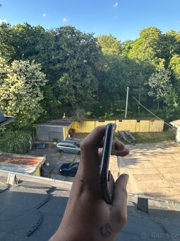 iPhone XR 64gb - 3