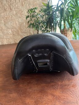 Kompletní sedlo na Harley Davidson Road Glide 2017-2021 - 3