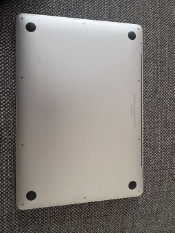 MacBook Air 13" záruka do 5/26 - 3