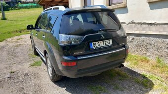 Mitsubishi Outlander 2.0 DI-D 4x4 7-MÍST - 3