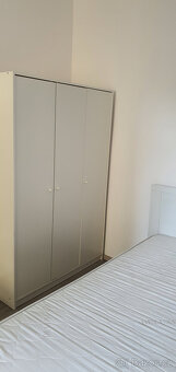 šatní skříň IKEA - 3