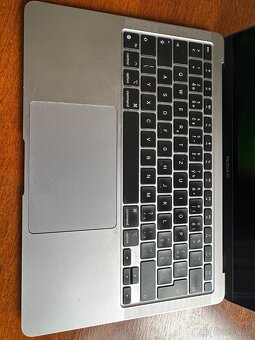 Apple MacBook Air 13 M1 2020 - 3