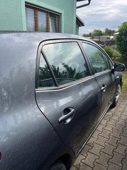 Toyota Auris 2.0 nafta manuál Prodej výměna - 3