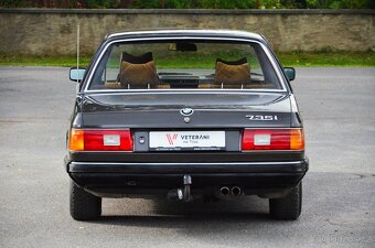 BMW 735i E23 z roku 1985 - 3