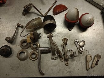 Díly na předválečné vozy - 3