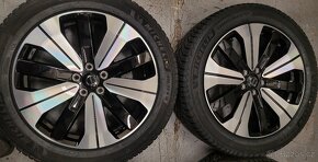 VOLVO C40 ,alu 19',celoční pneu Michelin, nové - 3
