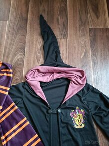 Kostým Harry Potter Nebelvír se šálou - 3