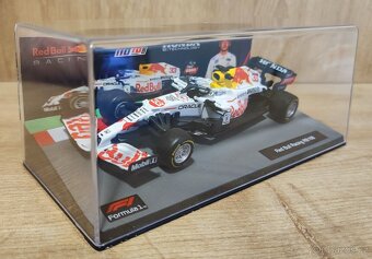 Max Verstappen - Redbull Racing - Turecko Honda white libery - 3