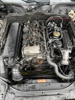 Mersedes benz - 3