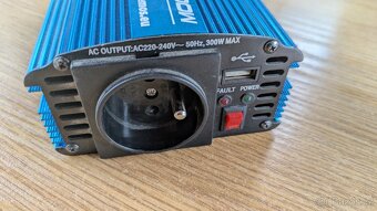 Prodám invertor 12/230V EMOS - 3