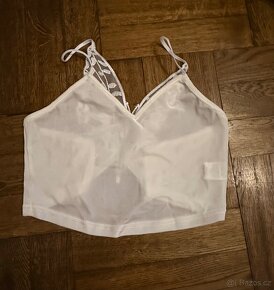 Bily top s motylem M-L - 3