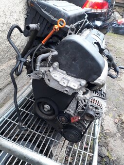 MOTOR GOLF 6. CGGA 1.4 -- NA DÍLY - 3