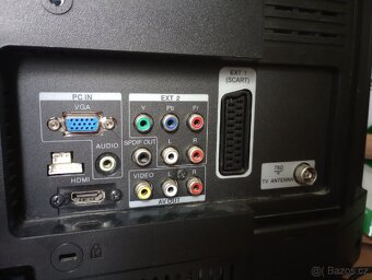 tv monitor Philips - 3
