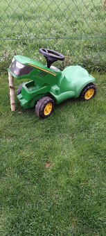 Traktor John Deere - 3